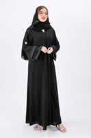 عباية بلاك بيري بفصوص على الكم