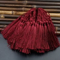 كتل دناديش حرير جميع الألوان الدرزن 12 حبه