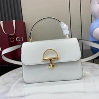 25.5 سم (عرض) × 16 سم (ارتفاع) × 9 سم (عمق)