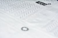 شماغ أبيض مونت بلانك 2024