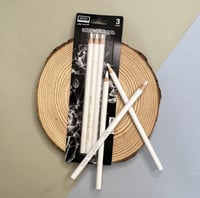 3 اقلام فحم ابيض