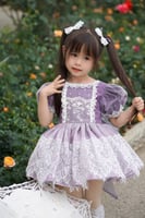 فستان بتصميم اسباني لوليتا