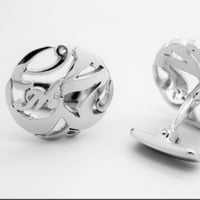 كبكات بالإسم تُصمم على الطلب