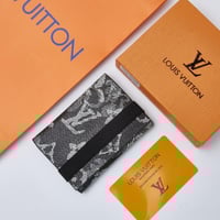 بوك لويس فيتون