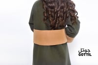 فروة اطفال زيتي بحزام خلفي