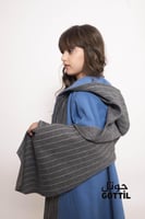 فروة اطفال أزرق بوشاح