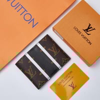 بوك لويس فيتون