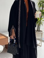 عباية بتطريز