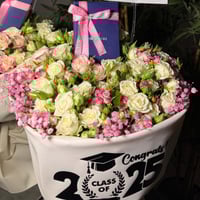 باقة التخرج سلسال مع ورد طبيعي