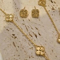 سلسال وحلق ذهبي VC