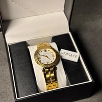 ساعة V نسائية