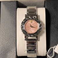 ساعة V وردية