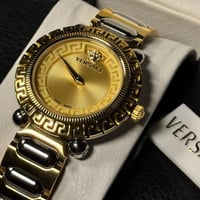 ساعة V نسائية