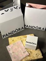 خاتم P فراشة