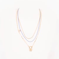 عقد ادوار قلب وفراشه كرستال من البارو