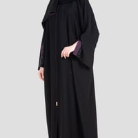 عباية حرير بلاك دايموند مطرزة