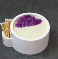 شمعة و أعود كبريت و اعواد ثقاب