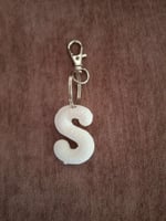 ميدالية احرف منفوخه