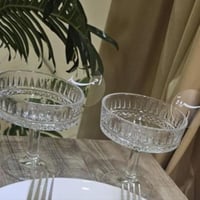 كوبين ملكه مع لوقو