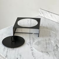 وعاء تقديم زجاج بقاعده حديد