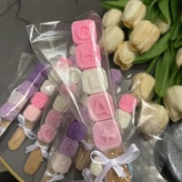 شموع فواحه حروف الاسم احرف