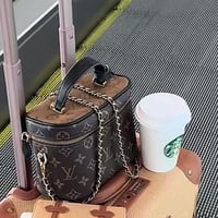 شنطة لويس ميكب مكياج لحجم وسط حقيبه