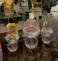 استاند عطور العدد3