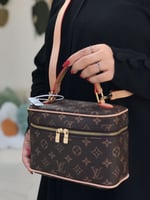 شنطة لويس ميكب مكياج لحجم وسط حقيبه