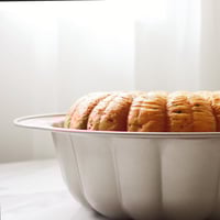 قالب كيك مفتوح من الوسط غير لاصق 31 سم للخبز في ال...