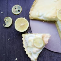 صينية تارت دائرية ذات ثقوب 24 سم