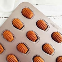 قوالب كيك ميني مادلين 32 سم كبير 16 تجويف - شيف مي...