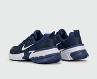 حذاء Nike V2K Run