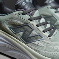 New Balance Fresh Foam V6
