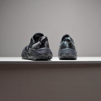 حذاء New Balance Hierro V9