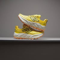 حذاء New Balance Hierro V9