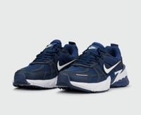 حذاء Nike V2K Run