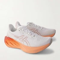 حذاء ASICS Novablast 4