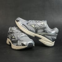 حذاء ميزونو – Mizuno