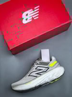 حذاء New Balance 1080