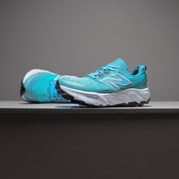 حذاء New Balance Hierro V9