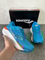 حذاء Saucony Triumph 22