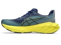 حذاء ASICS Novablast 4