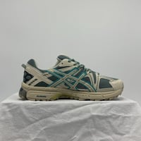 حذاء asics khan 8