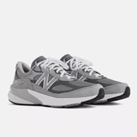 New Balance 990 v6