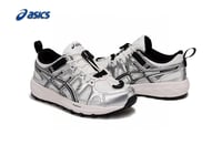 حذاء أطفال asics