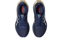 حذاء ASICS Novablast 4