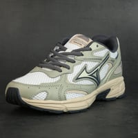 حذاء ميزونو – Mizuno