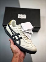 حذاء Onitsuka Tiger
