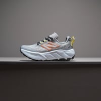 حذاء New Balance Hierro V9