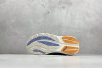 حذاء بروكس Brooks Ghost Max 3